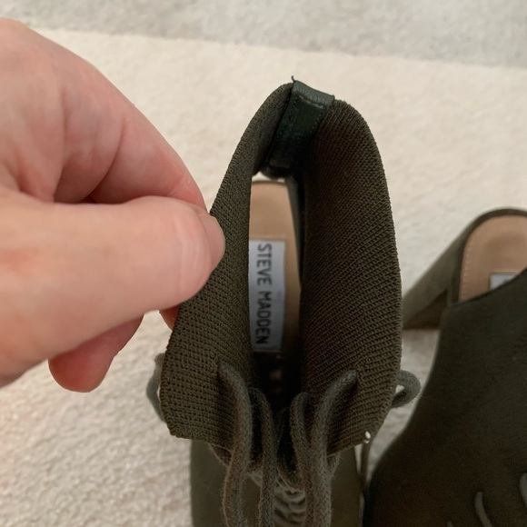 Beautiful green Steve Madden open heel booties - Picture 5 of 7